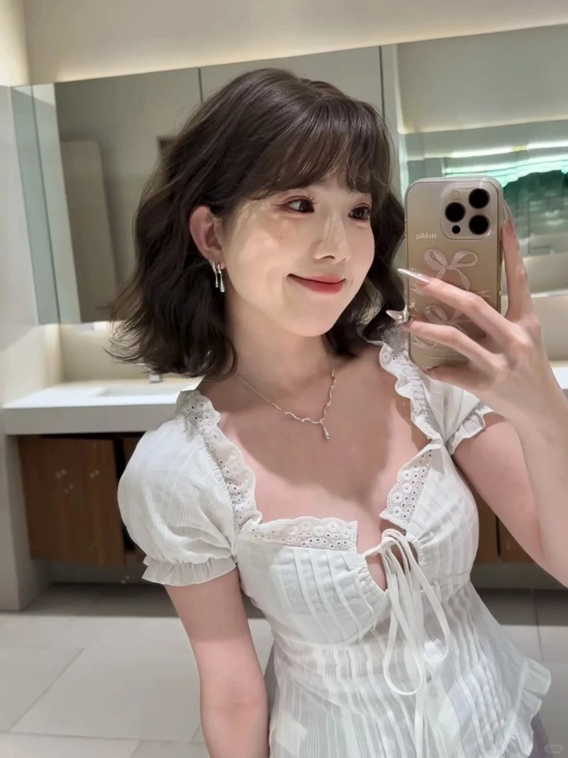 Phong cách dễ thương của gái xinh tóc ngắn style nhật cực xinh