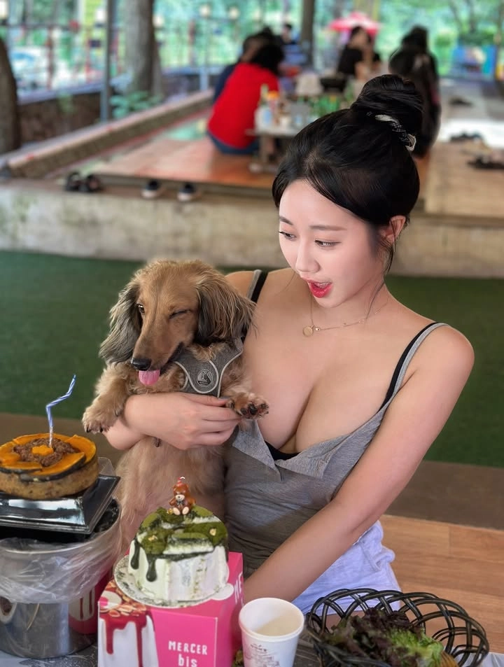 Con gái xinh dễ thương nóng bỏng cuốn hút